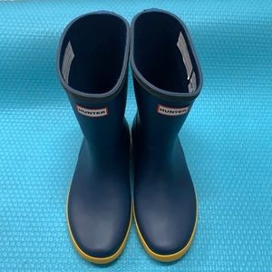 New kids hunter rain boots US SZ 3
